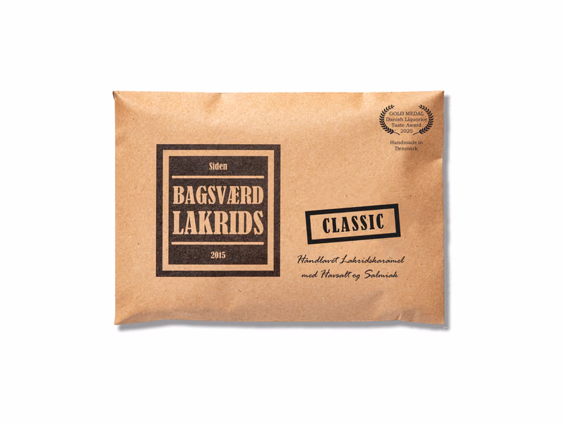 Brun papirpose med Bagsværd Lakrids Classic